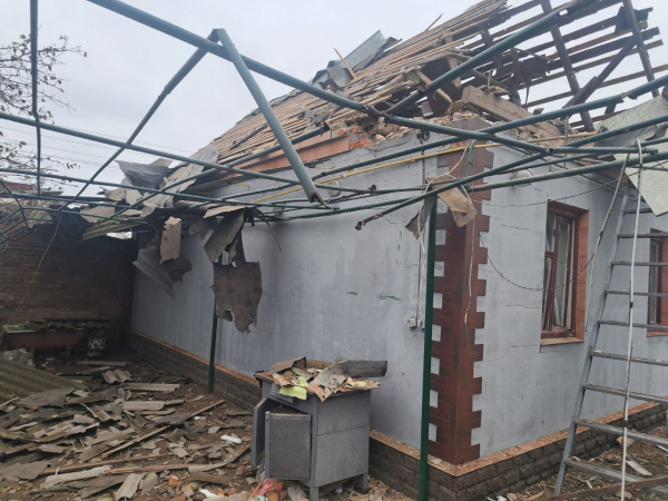 Ворог спрямував на Нікополь два дрони-камікадзе та двічі атакував місто з важкої артилерії
