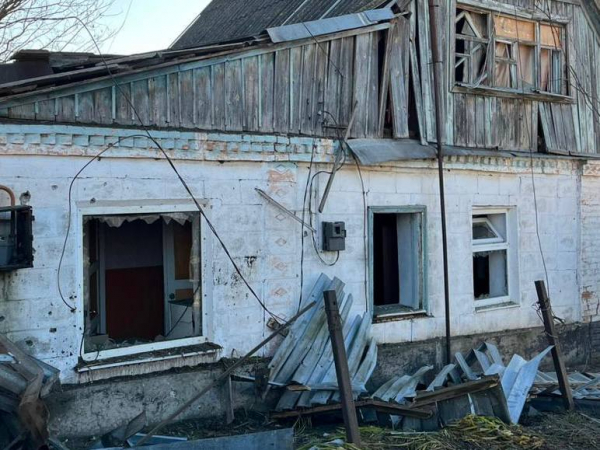 Десятки артилерійських снарядів та дрони-камікадзе: ворог атакував Нікопольщину 7 разів за день