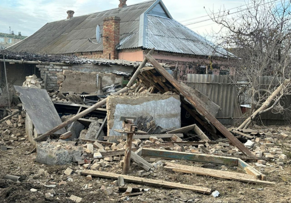 Ворог шість разів гатив по Нікопольщині з важкої артилерії, постраждала 51-річна жінка