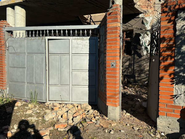 Ворог бив по Нікопольщині з артилерії та атакував дронами-камікадзе, постраждала жінка