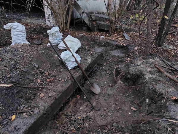 У Камянському з приміщення бази АТЦ намагалися вкрасти смолу