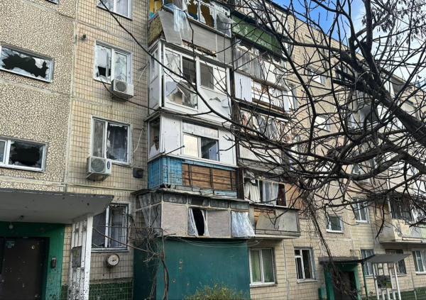 Ворог шість разів гатив по Нікопольщині з важкої артилерії, постраждала 51-річна жінка