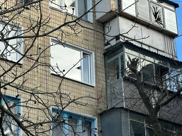 Ворог шість разів гатив по Нікопольщині з важкої артилерії, постраждала 51-річна жінка