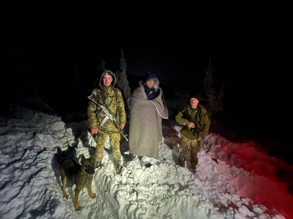 На Закарпатті врятували мешканця Дніпра, який намагався незаконно потрапити до Румунії та заблукав у горах