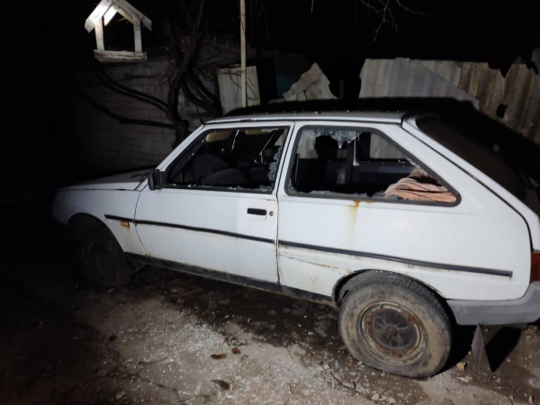 У Нікополі від ворожих атак постраждали неповнолітня дівчина та літня жінка