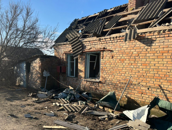 Ворог бив по Нікопольщині дронами-камікадзе та обстрілював з артилерії, є постраждалі