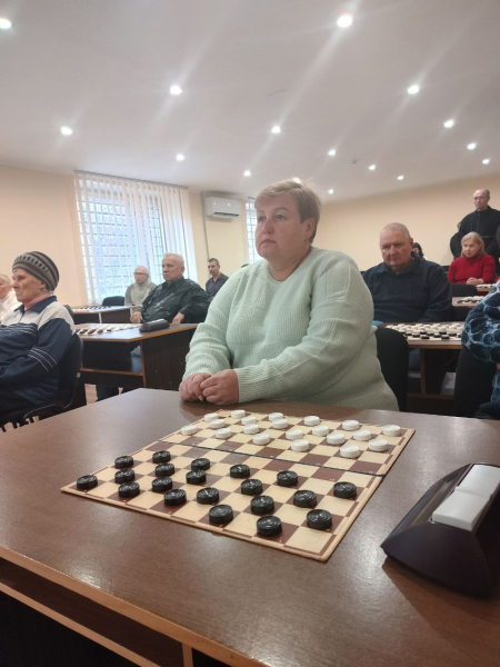 Один, два &ndash; и в дамки: как в Каменском проходит Чемпионат Украины по шашкам среди ветеранов физической культуры и спорта