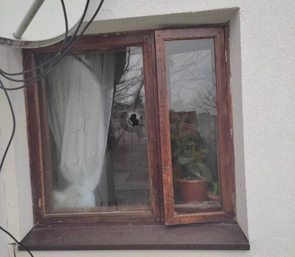 У Нікополі від ворожих атак постраждали неповнолітня дівчина та літня жінка