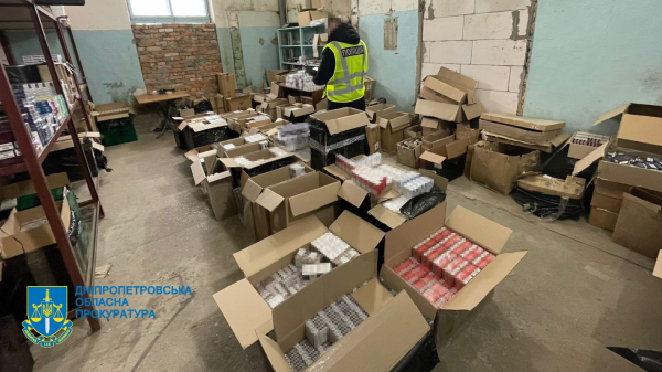 На Днепропетровщине производили алкоголь и маркировали этикетками известных украинских брендов
