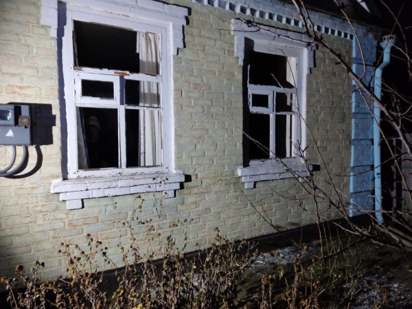 У Нікополі від ворожих атак постраждали неповнолітня дівчина та літня жінка