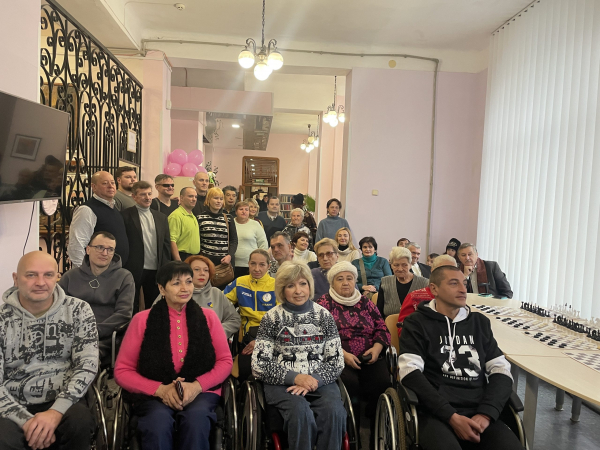 Спорт одолевает препятствия! Как в Каменском проходит Международный день людей с инвалидностью