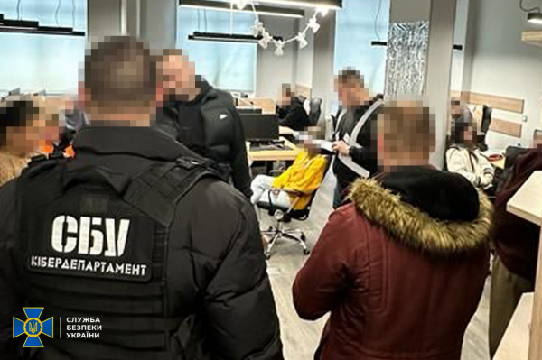 На Днепропетровщине задержаны семь участников группировки, которые выманивали деньги у родственников пленных воинов ВСУ