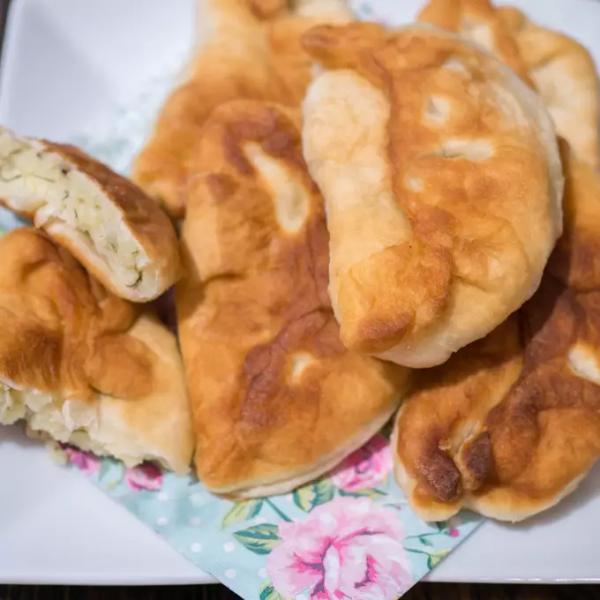 Готовим вкусные домашние пирожки на сковороде
