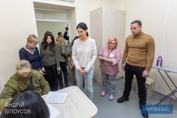 Центр реабілітації військових у Кам&rsquo;янському відвідала телеведуча Марія Єфросініна