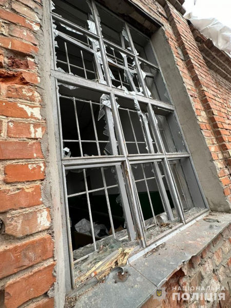 Поліцейські обстежили місця атаки безпілотниками у Нікополі
