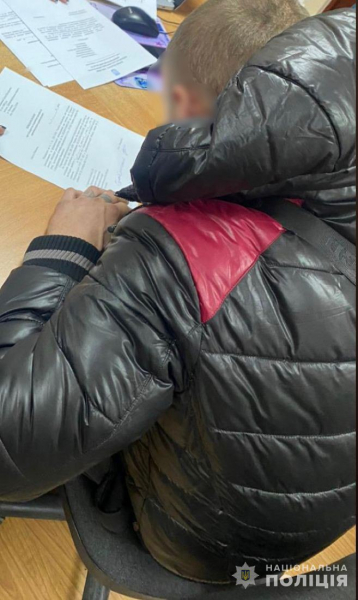 У Нікополі чоловік заклав у ломбард лептоп, отриманий для навчання сина