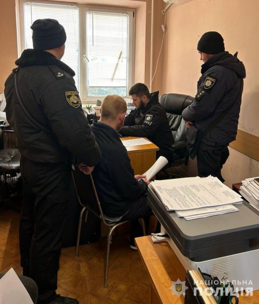 У Дніпрі затримали чоловіка, який намагався викрасти з приватного будинку газовий котел