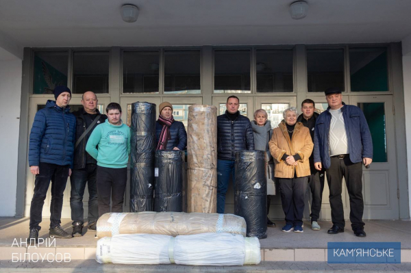 В Международный День волонтера каменская &laquo;Женская сотня&raquo; встречала друзей