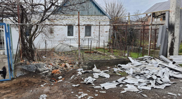 День безжальних атак: 12 артобстрілів та 3 удари дронами-камікадзе зазнала сьогодні Нікопольщина