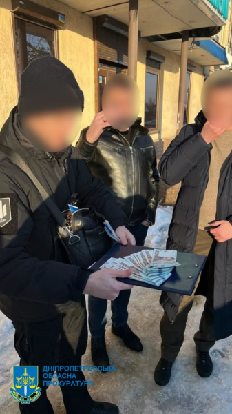 У Дніпрі інспектор Державної служби з питань праці вимагав хабар у власника готелю