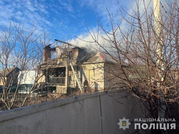 На Нікопольщині, де внаслідок ворожої атаки загинув місцевий мешканець, працюють поліцейські