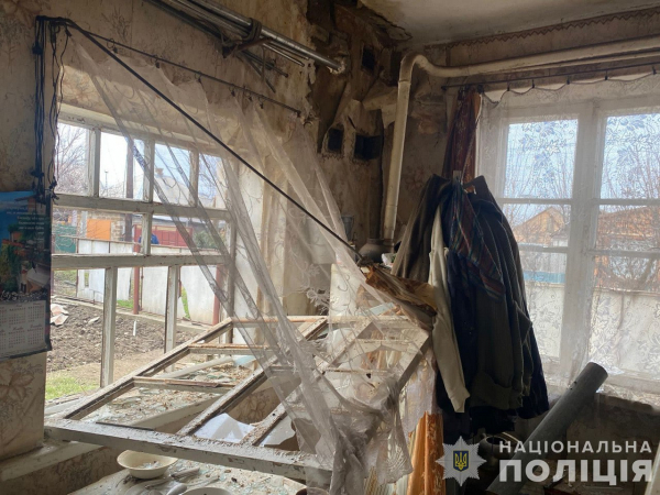 На Нікопольщині, де внаслідок ворожої атаки загинув місцевий мешканець, працюють поліцейські