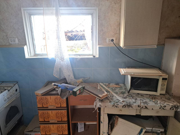 Ворог бив по Нікопольщині з артилерії та дронами-камікадзе, постраждала жінка