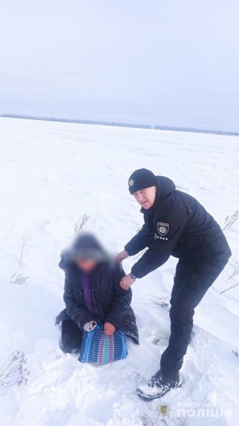 У Кам&rsquo;янському районі поліцейський врятував подружжя від переохолодження