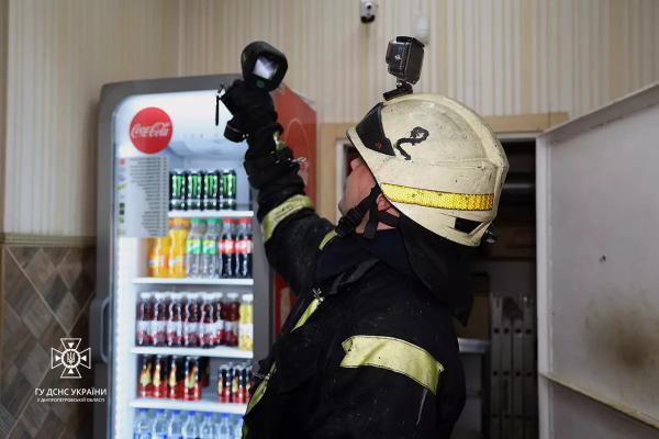 У Дніпрі на Вокзальній площі горів магазин