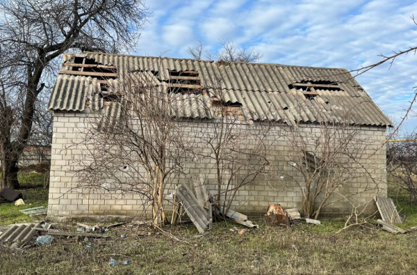 День безжальних атак: 12 артобстрілів та 3 удари дронами-камікадзе зазнала сьогодні Нікопольщина