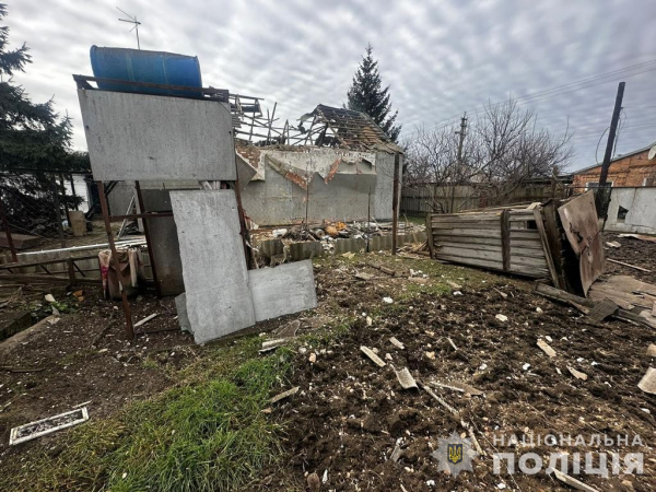 На Нікопольщині, де внаслідок ворожої атаки загинув місцевий мешканець, працюють поліцейські