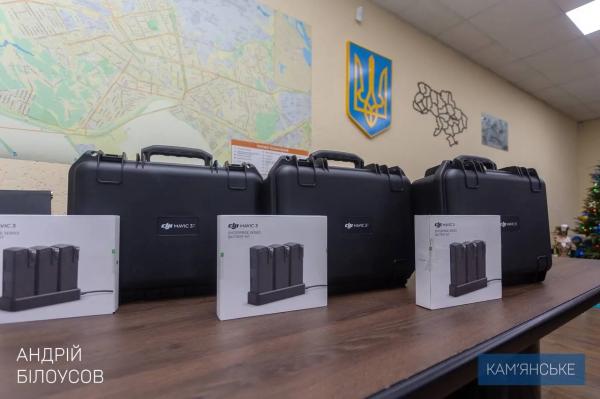 Каменское продолжает помогать нашим защитникам