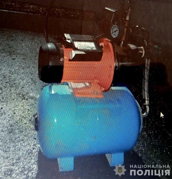 У Кам&rsquo;янському районі раніше судимий чоловік обікрав автівку та два гаражі, а також вкрав велосипед на ринку