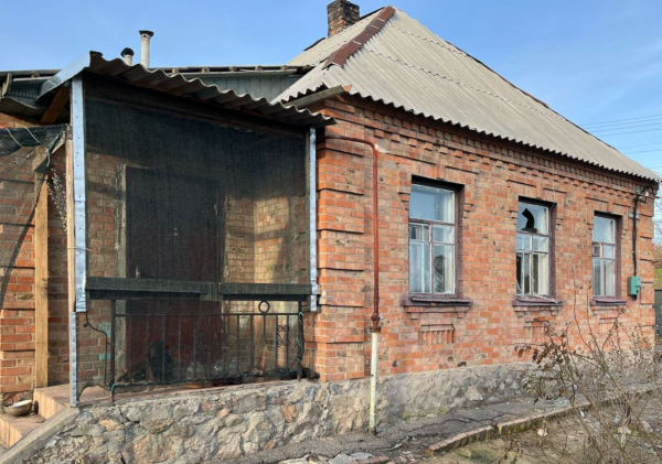 Внаслідок обстрілу на Нікопольщині постраждав 70-річний чоловік