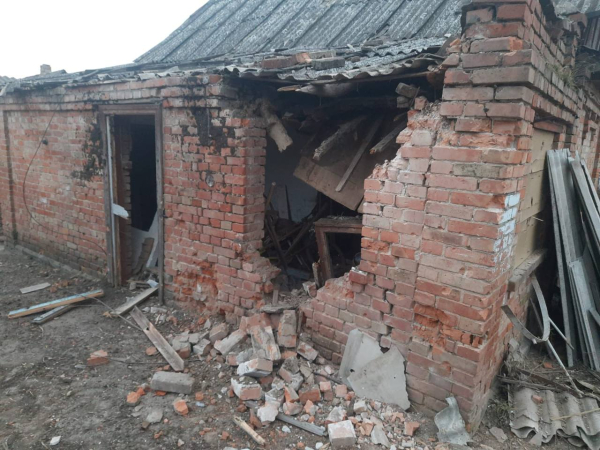 Увесь день ворог бив по Нікопольщині дронами-камікадзе та обстрілював з артилерії Увесь день ворог бив по Нікопольщині дронами-камікадзе та обстрілював з артилерії