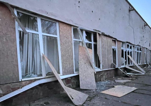 Через ворожий обстріл Нікополя постраждали дві людини