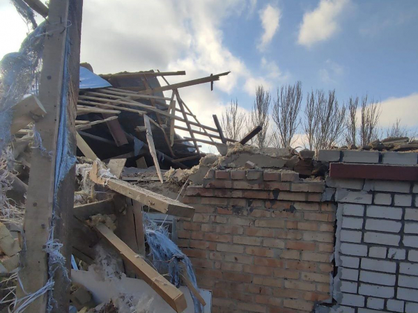Ворог атакував Нікопольщину 12 разів, є постраждалі та руйнування
