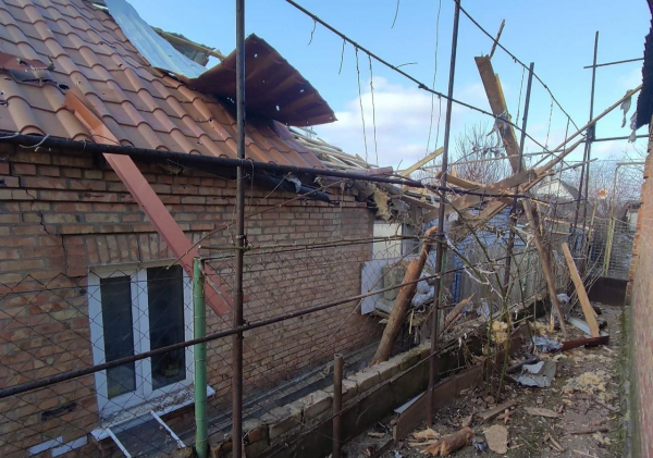 Ворог атакував Нікопольщину 12 разів, є постраждалі та руйнування