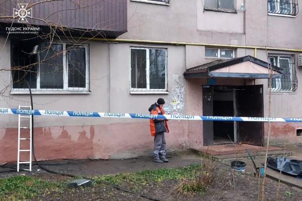 У Кривому Розі в палаючій квартирі п&rsquo;ятиповерхівки виявили мертву жінку