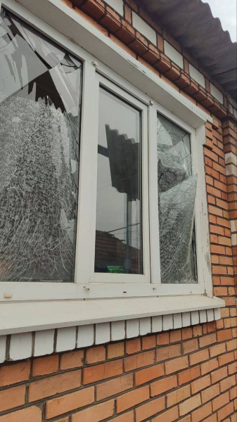 Внаслідок ворожих обстрілів на Нікопольщині одна людина загинула, ще дві постраждали
