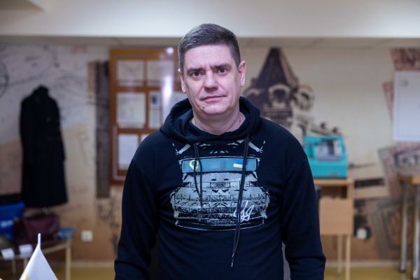 &laquo;Укрпочта всегда рядом с вами&raquo;: на Днепропетровщине погасили новую марку по случаю 30-летнего юбилея