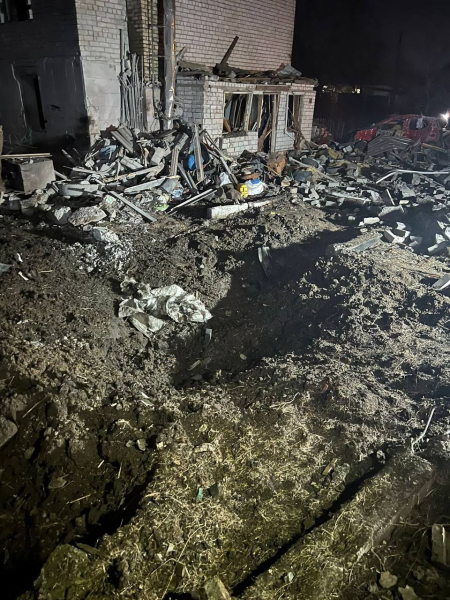 Через ворожу атаку у Дніпрі пошкоджено 10 будинків та поранено чотирьох людей Через ворожу атаку у Дніпрі пошкоджено 10 будинків та поранено чотирьох людей