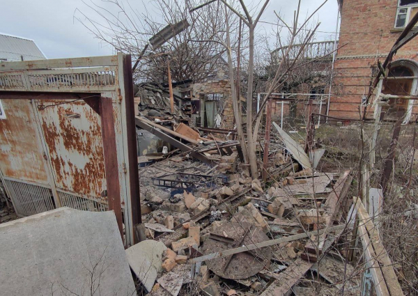 Внаслідок ворожих обстрілів на Нікопольщині одна людина загинула, ще дві постраждали