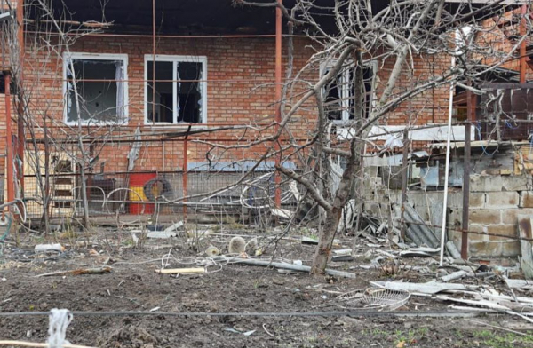 Ракета у Дніпрі пошкодила будинки і дитсадок