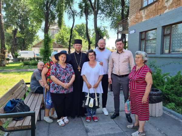 Гігієнічні набори роздали людям у Волонтерському центрі Кам&rsquo;янського