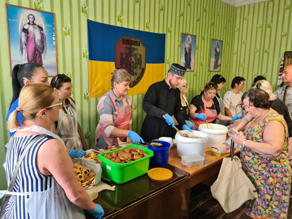 У Кам&rsquo;янському продовжують підтримувати вимушених переселенців