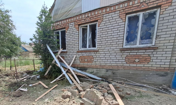 Протягом дня ворог атакував Нікопольщину, постраждали дві людини