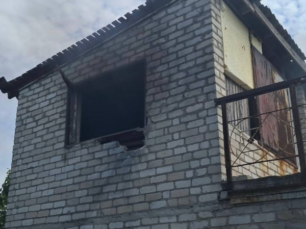 Протягом дня ворог атакував Нікопольщину, постраждали дві людини