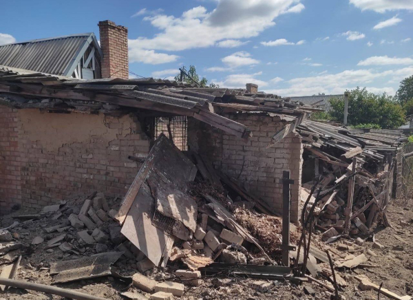 Окупанти вдарили по Криворіжжю і Нікопольщині з важкої артилерії Окупанти вдарили по Криворіжжю і Нікопольщині з важкої артилерії