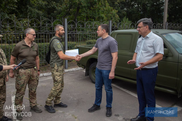 Чергова автівка від Кам&rsquo;янського поїде на фронт
